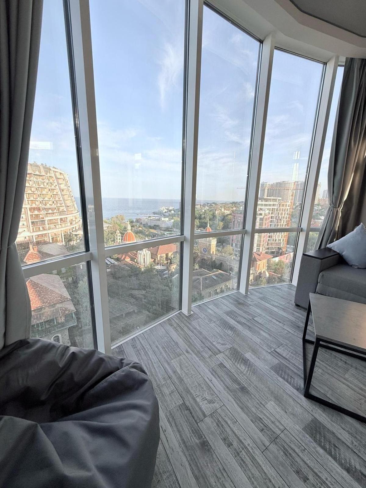 Gagarin Plaza Apartments Odessa Dış mekan fotoğraf